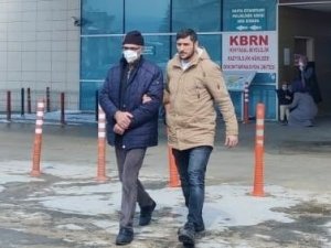 60 Yaşındaki Adam, Genci Bıçaklayarak Öldürdü