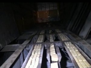 Diyarbakır’da Tır’ın Dorsesinde Zulalanmış 140 Kilo Eroin ‘Risko’ Ve ‘Çiko’nun Burnundan Kaçmadı
