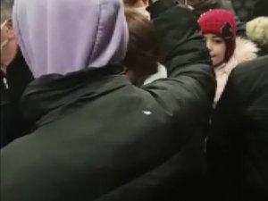 Ümraniye’de Yolda Kalan Otobüsün İçinde Zıpladılar