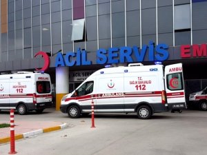 Erzincan’da Eşlerin Tartışmasına Aile Yakınları Da Katılınca Çıkan Kavgada 1’i Polis 11 Kişi Yaralandı