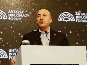 Bakan Çavuşoğlu: "(Ukrayna’da Camideki Vatandaşlar) Uluslararası Kuruluşların Telsiz, Uydu Telefonlarıyla Teması Sağlıyoruz"