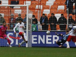 Spor Toto Süper Lig: Adana Demirspor: 0 - Sivasspor : 1 (İ̇lk Yarı)