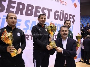U20 Serbest Stil Erkekler Türkiye Güreş Şampiyonası Sona Erdi