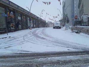 Kulp’ta Eğitime Kar Engeli