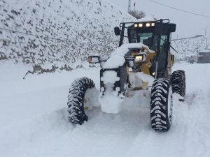 Adıyaman’da 93 Köy, 126 Mezra Yolu Ulaşıma Kapandı