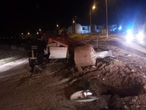 Antalya’da Kaza Sonrası Sıkışan Sürücüyü İtfaiye Kurtardı