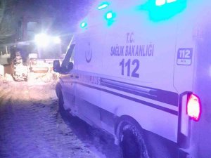 İ̇çtiği İlaçtan Zehirlenen Genç 8 Saat Sonra Hastaneye Ulaştırıldı