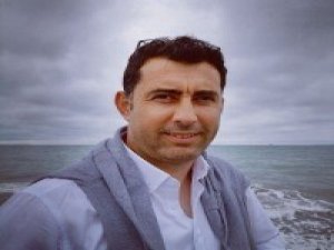 Dr. Demiröz, “Gelecek Vadeden Girişimciler 2022” Yarışmasında Finale Adını Yazdırdı