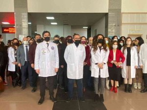 Kargı, "Hekimlik Tıbba Adanmış Bir Yaşam Biçimidir"