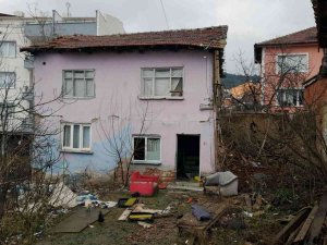 Metruk Binalara Balyoz