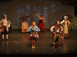 “Eni’nin Kalbi” Minik Seyircileriyle Buluştu