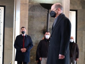 Almanya Başbakanı Scholz, Anıtkabir’i Ziyaret Etti