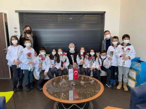 Minik Doktorlar, Yüzleri Güldürdü