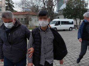 4 Mahallede 7 İş Yerinin Camını Taşla Kırıp Hırsızlık Yapan 2 Kişi Tutuklandı