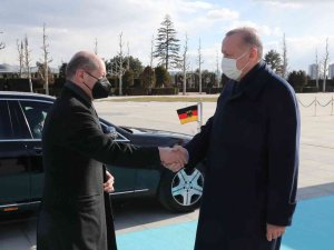 Cumhurbaşkanı Erdoğan, Almanya Federal Cumhuriyeti Şansölyesi Scholz’u Resmi Törenle Karşıladı