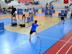 Badminton 2. Lig Maçları Sivas’ta Başladı