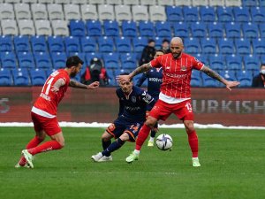 Spor Toto Süper Lig: Medipol Başakşehir: 0 - Antalyaspor: 1 (Maç Sonucu)