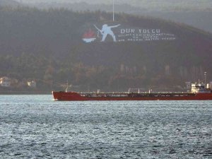 Rusya’dan Ayçiçek Yağı Taşıyan Gemi Çanakkale Boğazı’ndan Geçti