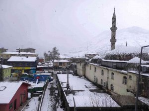 Sason’da Okullar 1 Gün Tatil Edildi