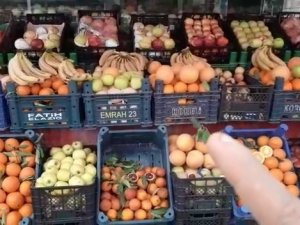 Kasa Kasa Meyve Eksiliyordu, Gerçek Kamera Takılınca Ortaya Çıktı