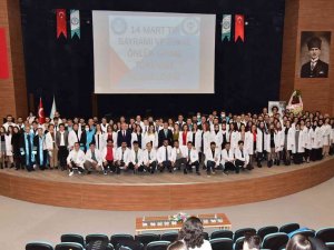 Balıkesir Üniversitesinde, Geleceğin Hekimleri Beyaz Önlük Giydi