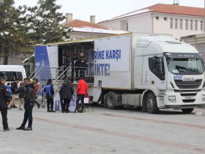 Simülasyon Tırında Gerçeği Aratmayan 6.8 Şiddetli Deprem Eğitimi