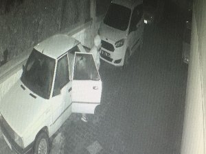 4 Otomobil Çalan Zanlı Tutuklandı