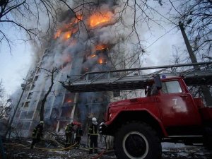 Kiev’de 3 Farklı Sivil Yerleşim Alanı Vuruldu: 2 Ölü