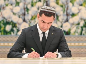 Türkmenistan’ın Yeni Cumhurbaşkanı Serdar Berdimuhammedov