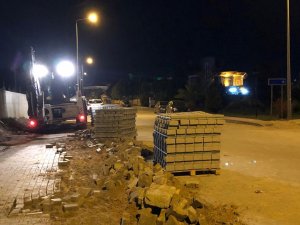 Yunusemre’de Yol Çalışması Sürüyor