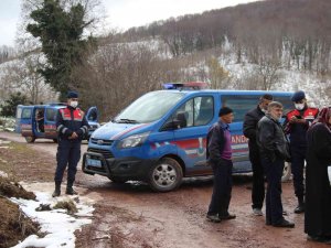 Kocaeli’de Silahla Başından Vurulmuş Erkek Cesedi Bulundu