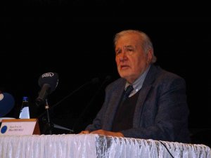 Prof. Dr. İ̇lber Ortaylı’dan İ̇zmir Yorumu