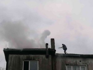 Metruk Binada Çıkan Yangın Söndürüldü