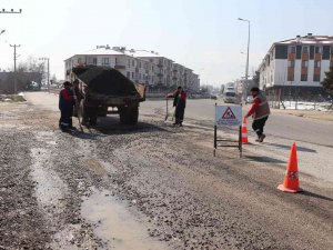 Düzce’de 150 Ton Soğuk Asfalt Yollarla Buluşuyor