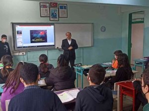 Öğrencilere, ’Değerlerimiz Varsa Değerliyiz’ Semineri