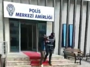 Bismil’de Otomobilinde 4 Kilo Esrar Ele Geçirilen Şahıs Tutuklandı