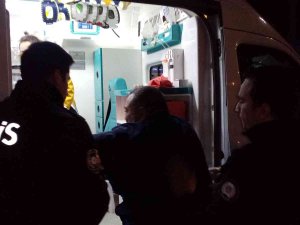 Darp Edilip Ağladı, Polis Teselli Etti