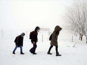 Trabzon'un bazı ilçelerinde kar nedeniyle eğitime yarın ara verildi