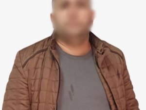 Atm’den Para Çekmek İsteyen Yaşlıları "Yardım" Bahanesiyle Tuzağa Düşüren Dolandırıcı Son İşinde Suçüstü Yakalandı