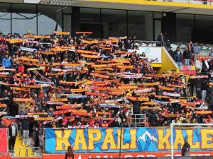 Kayserispor-konyaspor Maçını 7 Bin 212 Taraftar Statta İzledi