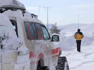 Paletli Ambulanslar Erzincan’da 55 Hastanın Derdine Derman Oldu