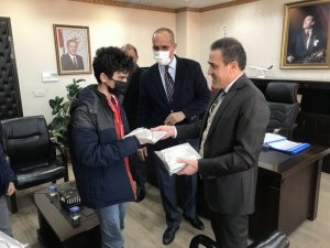 Kaymakam Memiş, Satranç Şampiyonlarını Tebrik Etti