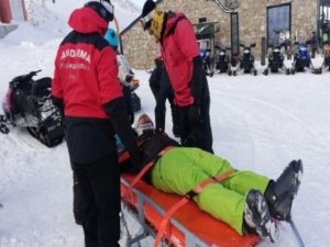 Jak Timleri Davraz Kayak Merkezinde Güven Veriyor
