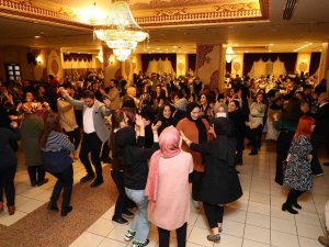 Bağcılar’da Sağlık Çalışanları Yemekte Bir Araya Geldi