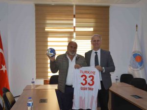 Kılıç: "Hentbolun Geleceği İçin Ortak Çalışmalıyız"