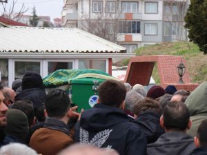 Trabzonspor Bayrağı Asarken Düşüp Ölmüştü Son Yolculuğuna Uğurlandı