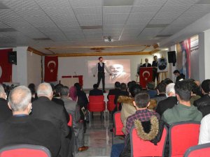 Mehmet Akif Ersoy Dizeleriyle Anıldı