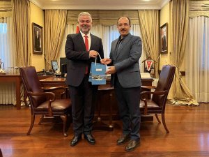 Tokat Gaziosmanpaşa Üniversitesi İle Azerbaycan Üniversiteleri Arasında İş Birliği