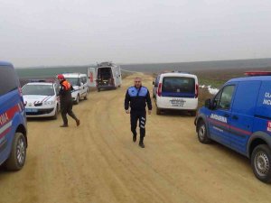 Silivri’de Araç Dereye Uçtu: 1 Yaralı