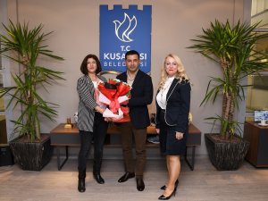 Kuşadası Belediyesi’nden İ̇kiçeşmelik Ortaokulu’na Tadilat Desteği